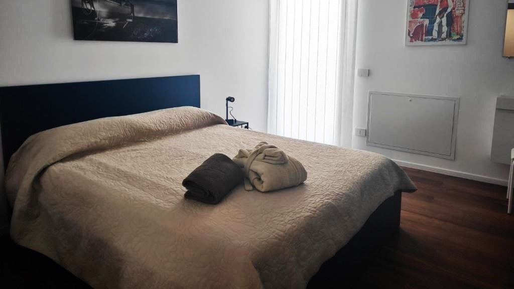 appartamento seacruise side apartment cconforthotels bari 01