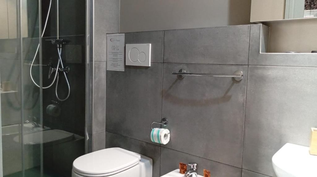 SUITE & CHIC rb camera queen balcone suiteandchic cconforthotels bari 08